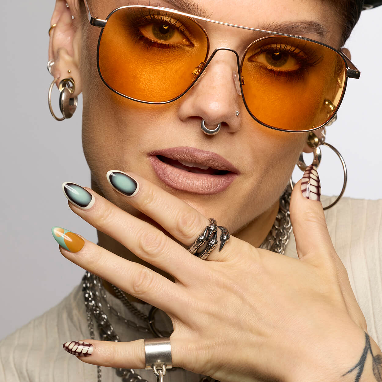 Duo: Linda Hallberg Collection - Almond