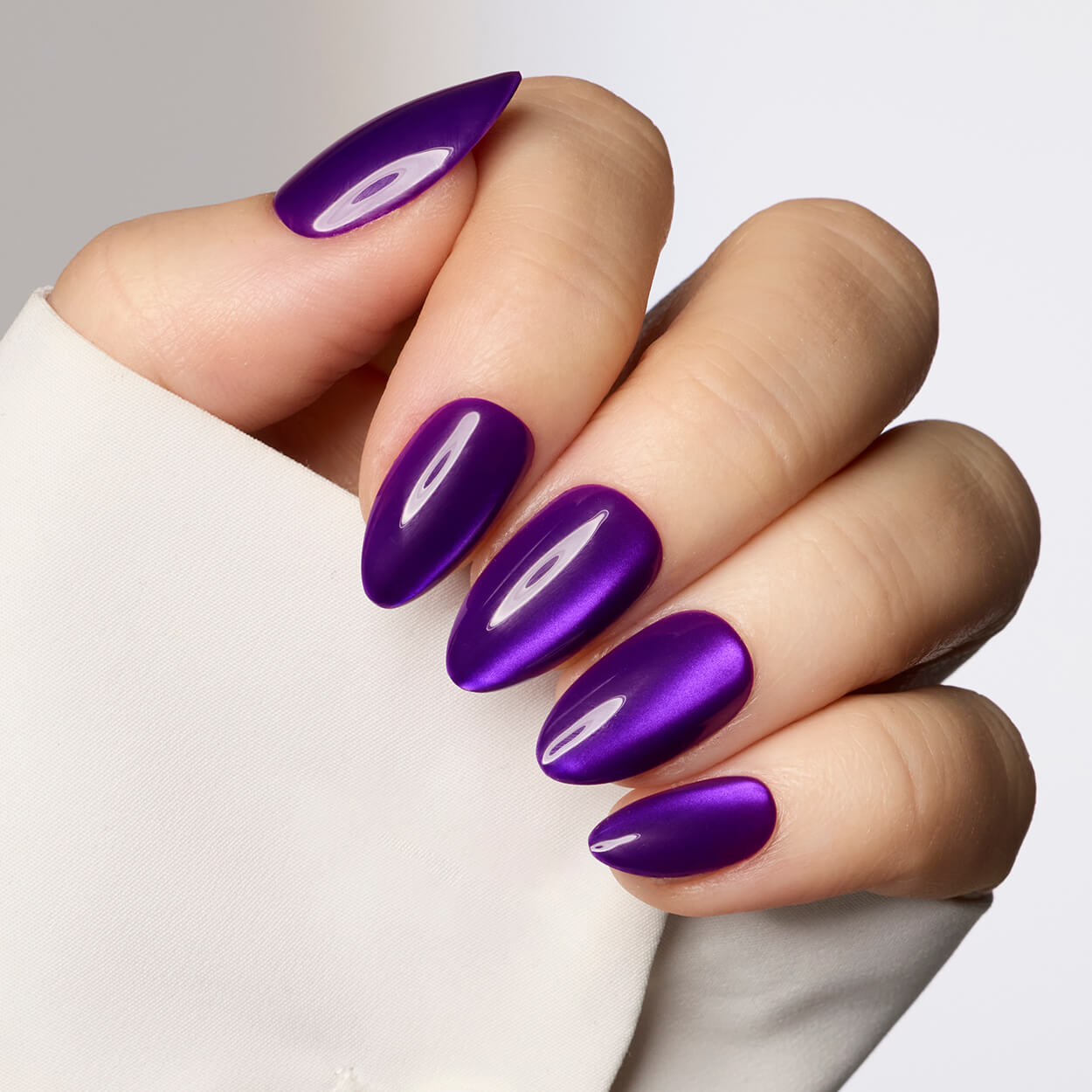 Amethyst Cat Eye - Almond