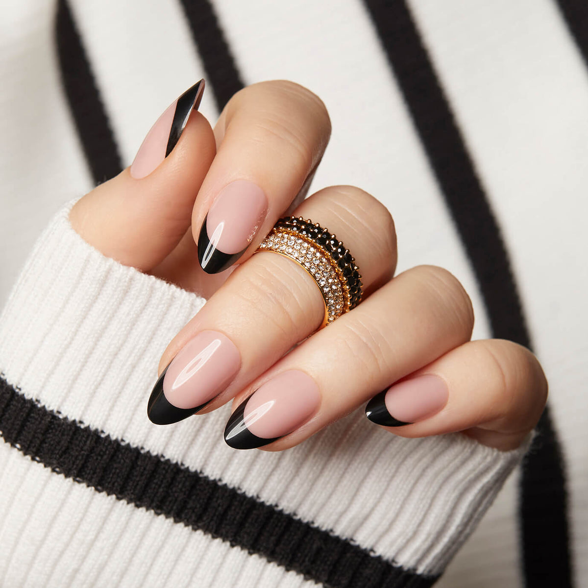 Frosty Faves - Almond