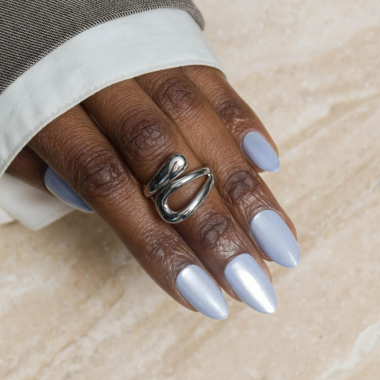 Blue Cat Eye - Almond