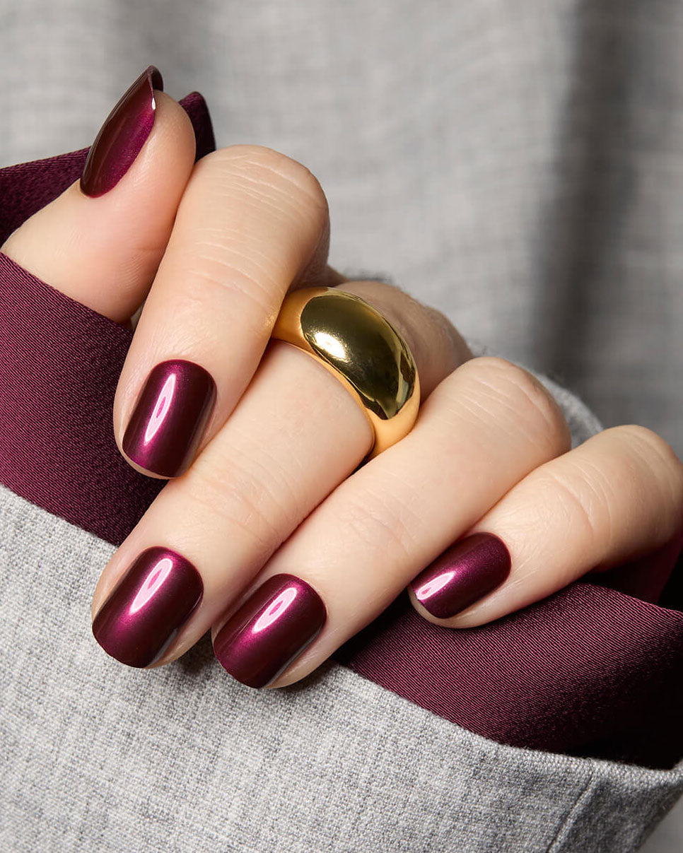 Cherry Noir - Square