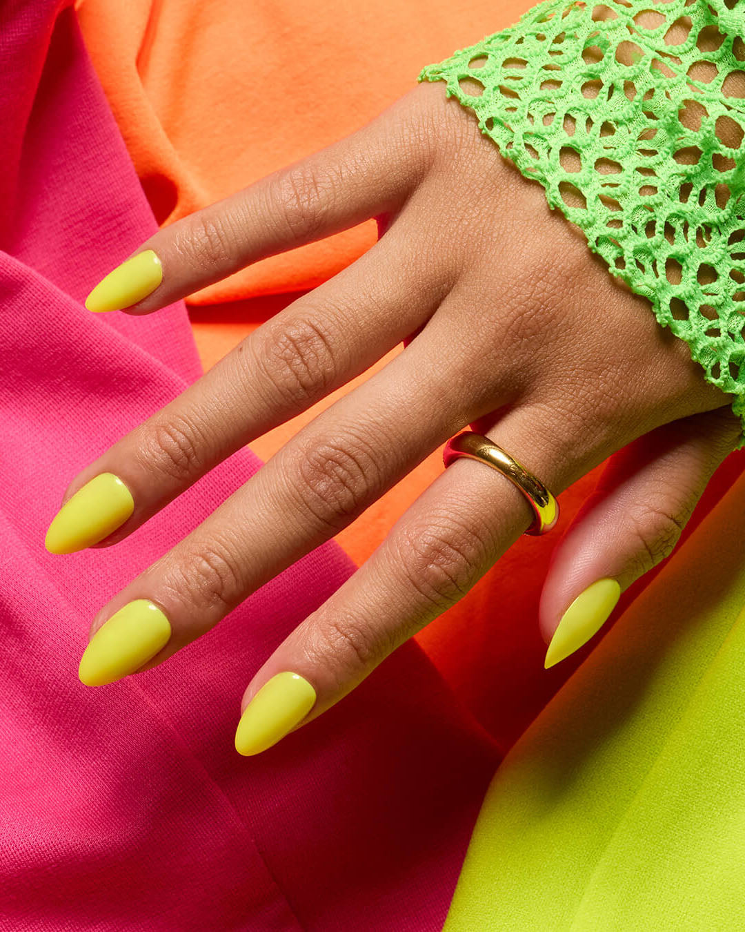 Electric Banana - Almond