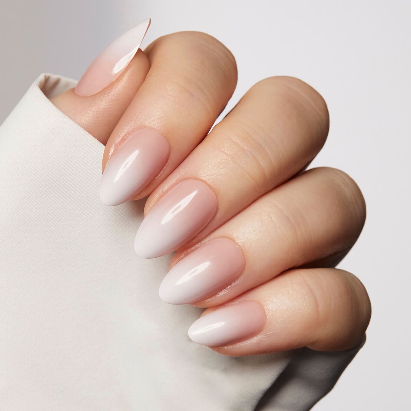 French Ombre Bold - Almond – Switch Nails