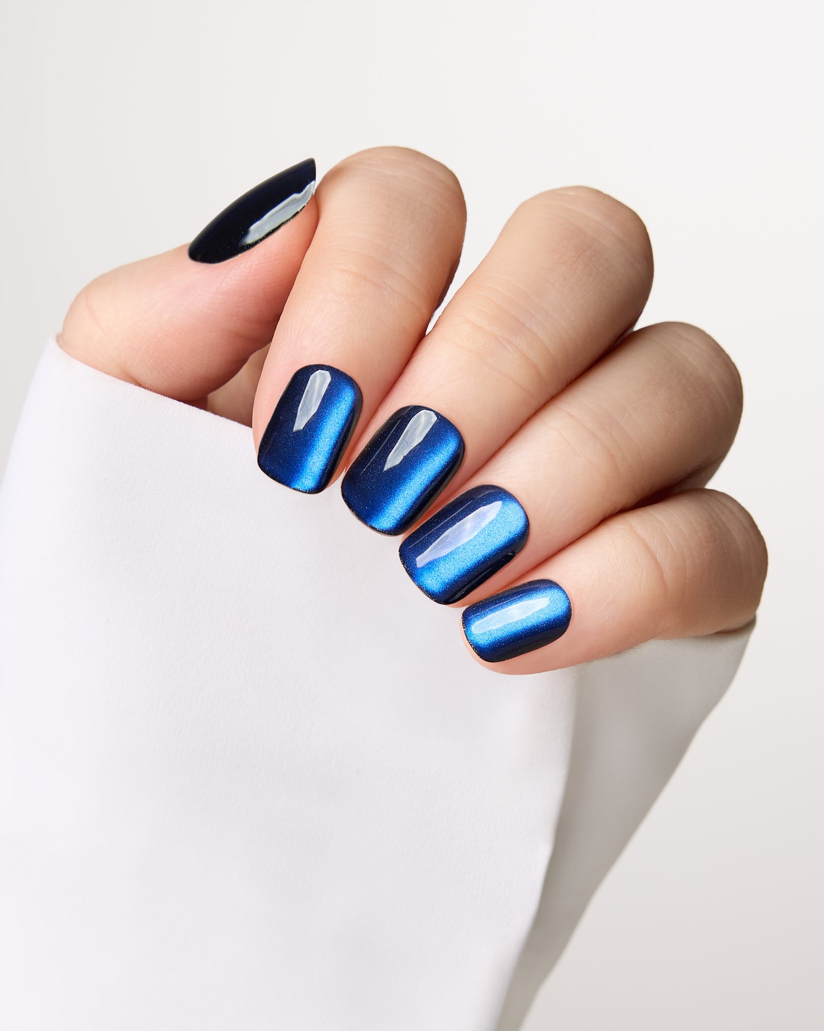 Sapphire Cat Eye