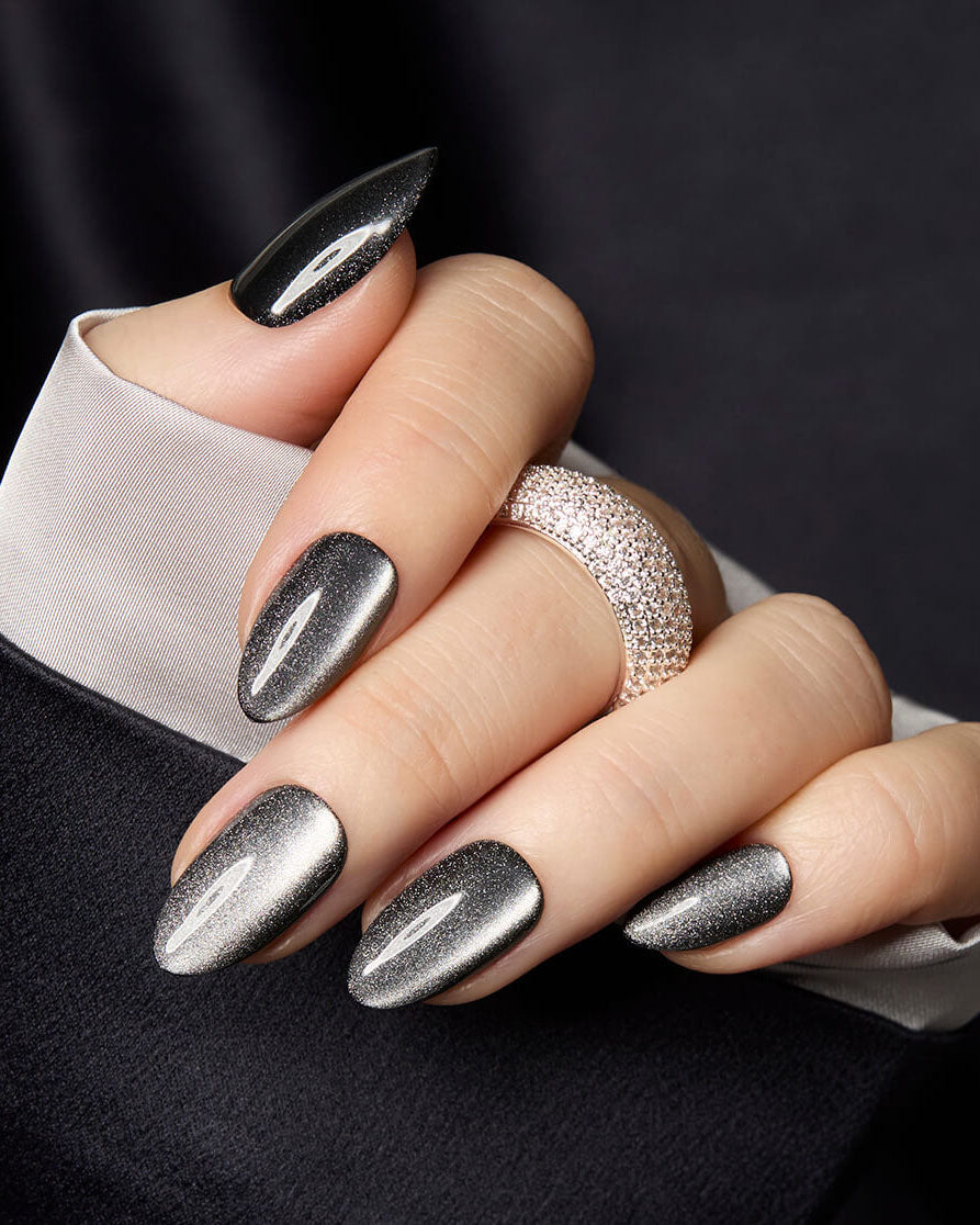 Onyx Cat Eye