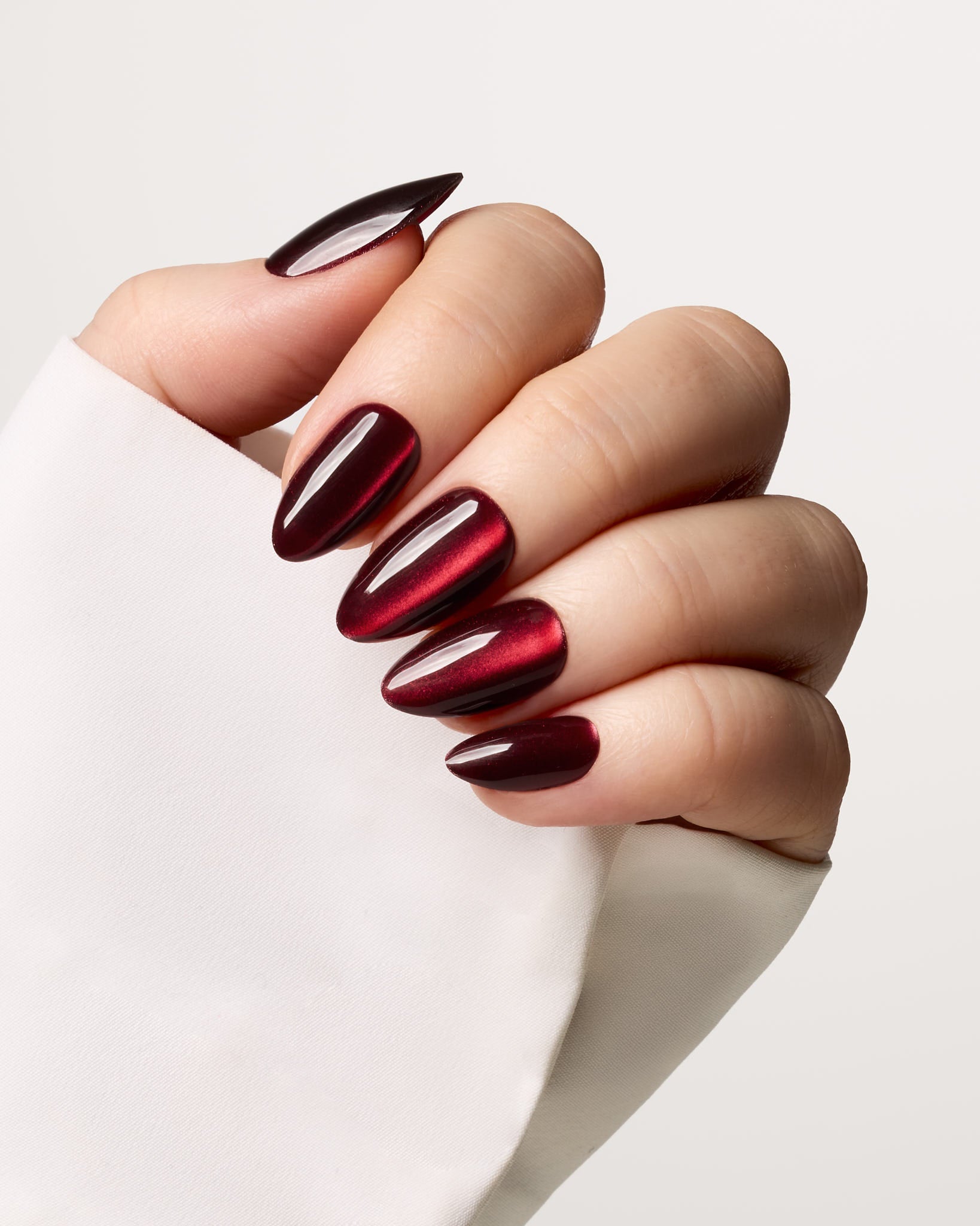 Wine & Dine Cat Eye - Almond