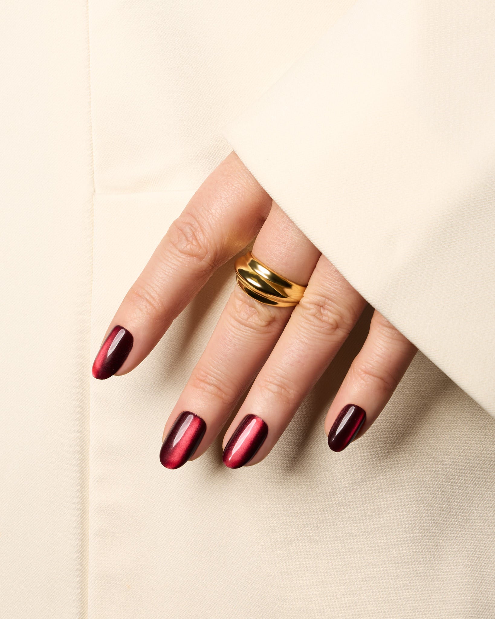 Wine & Dine Cat Eye - Oval